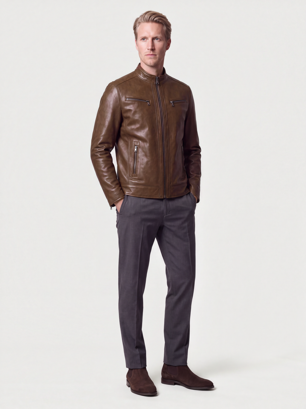 Blouson zippé Varenne en cuir d'agneau brun tabac porté, vue de trois-quarts