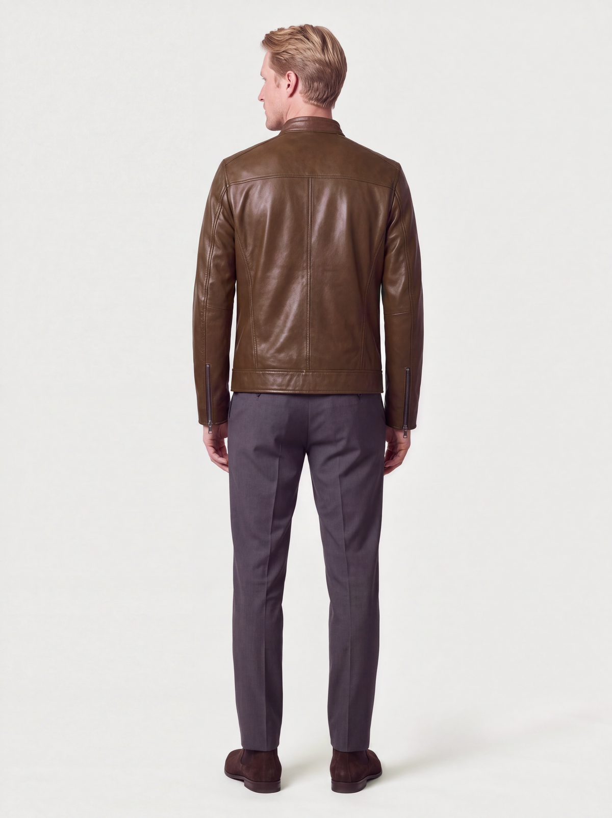 Blouson zippé Varenne en cuir d'agneau brun tabac porté, vue de dos