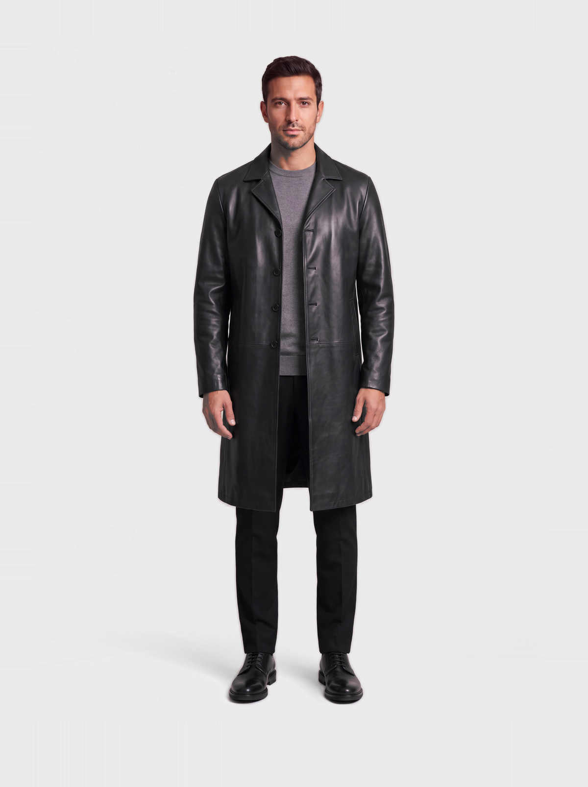 Manteau OSCAR long en cuir d'agneau noir porté, vue de face