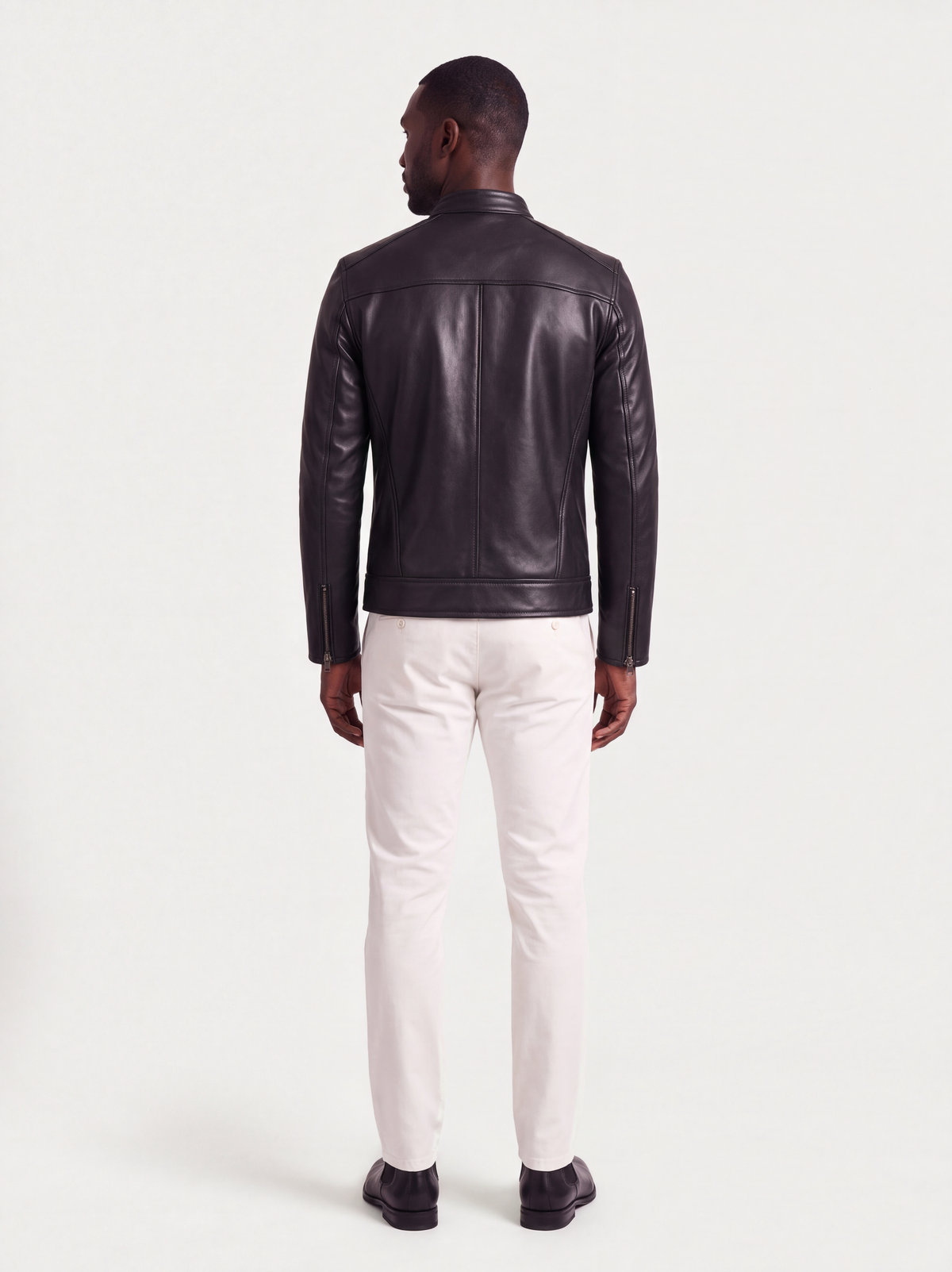Racer Varenne en cuir d'agneau matelassé noir porté, vue de dos